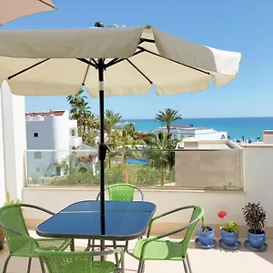 Sea View - Ultra Modern - Roof Terrace- Front Line Apartamento